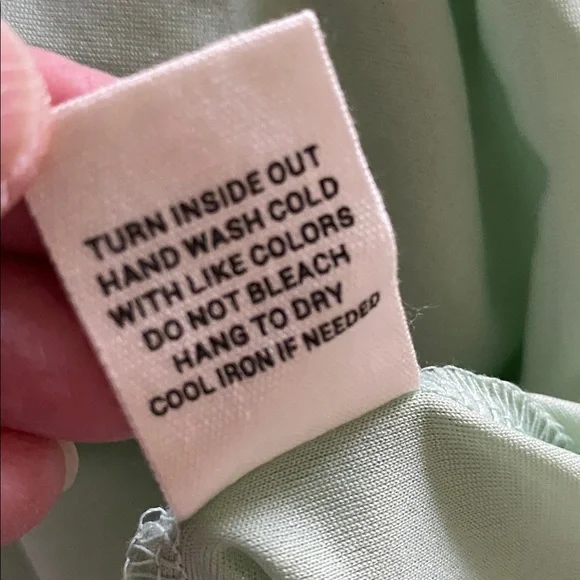 Mine Floral Midi Dress in Soft Green and Cream size small - Picture 9 of 11